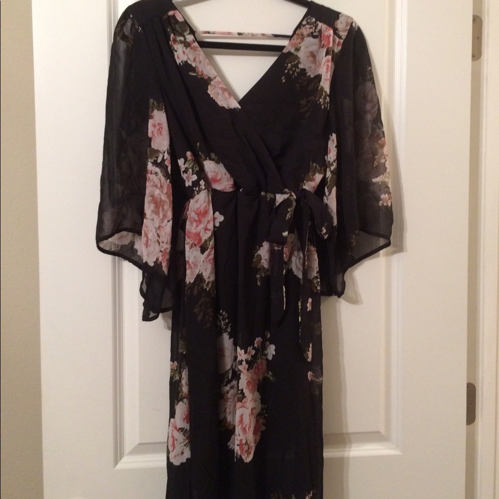 Rue 21 Black Floral Maxi Dress